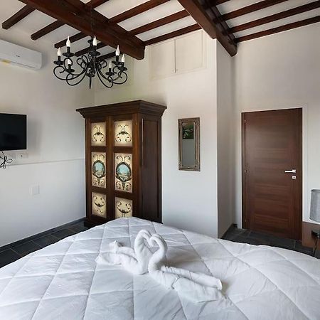 Апартаменты Casa Del Borgo Antico Поджибонси Экстерьер фото