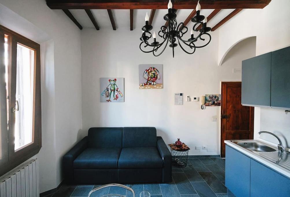 Апартаменты Casa Del Borgo Antico Поджибонси Экстерьер фото